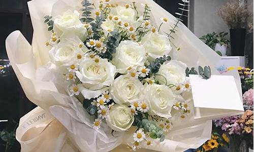 11朵白玫瑰的花语_11朵白玫瑰的花语和寓意